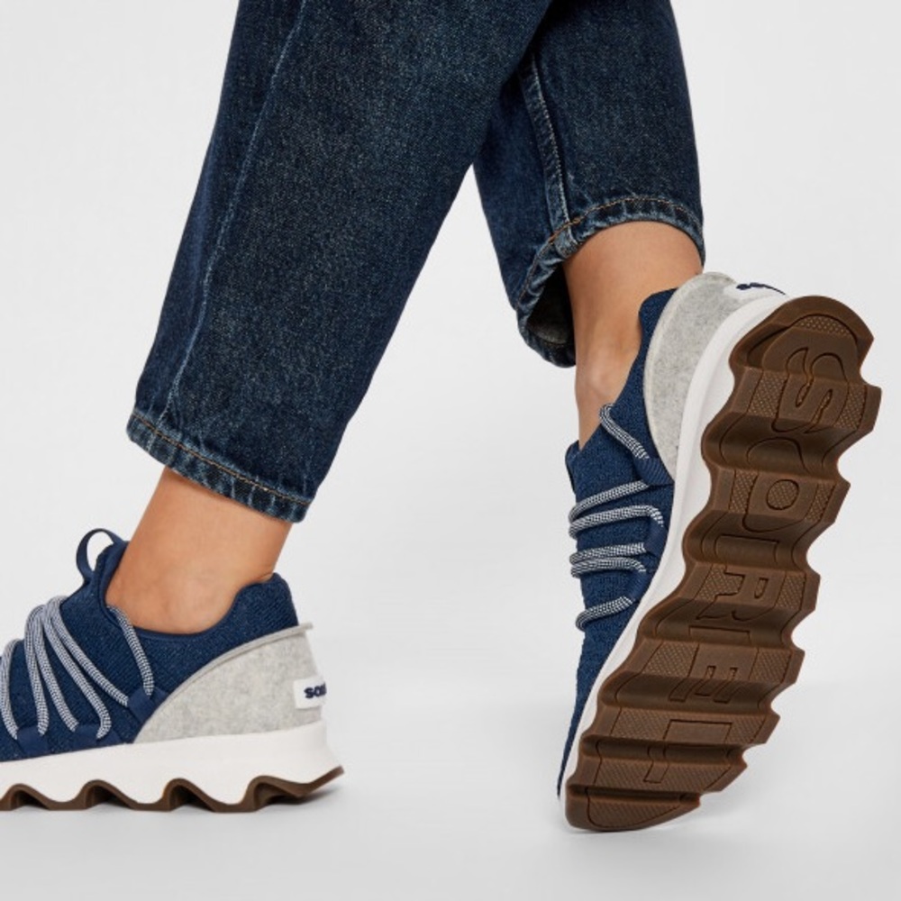 Sorel Kinetic Lace Sneakers in Blue Shadow Size 9
